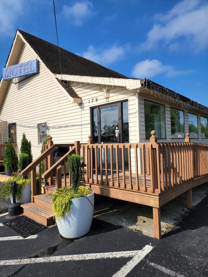 Relax Inn Hendersonville Bagian luar foto