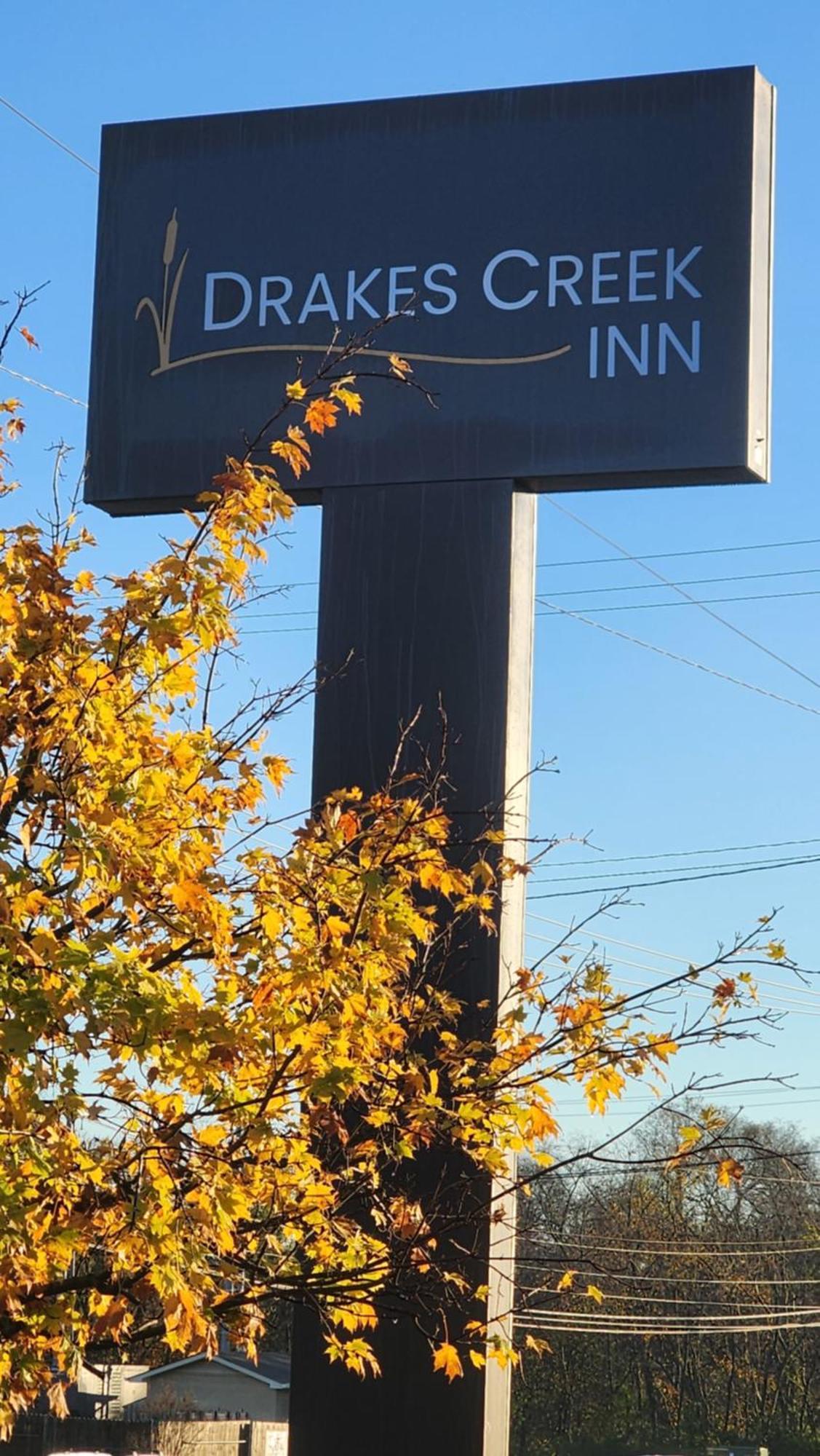 Relax Inn Hendersonville Bagian luar foto